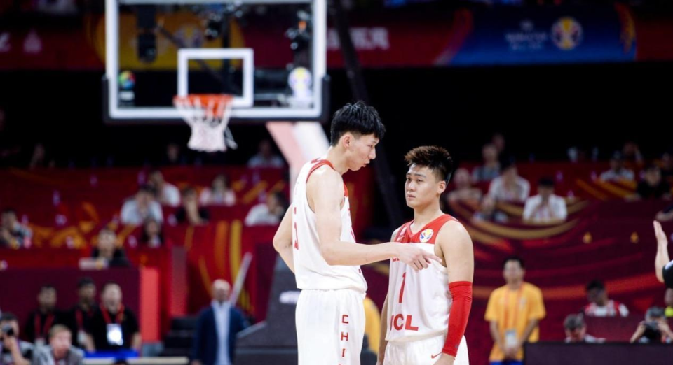符合CBA, 值得注意的, 中国男篮队
