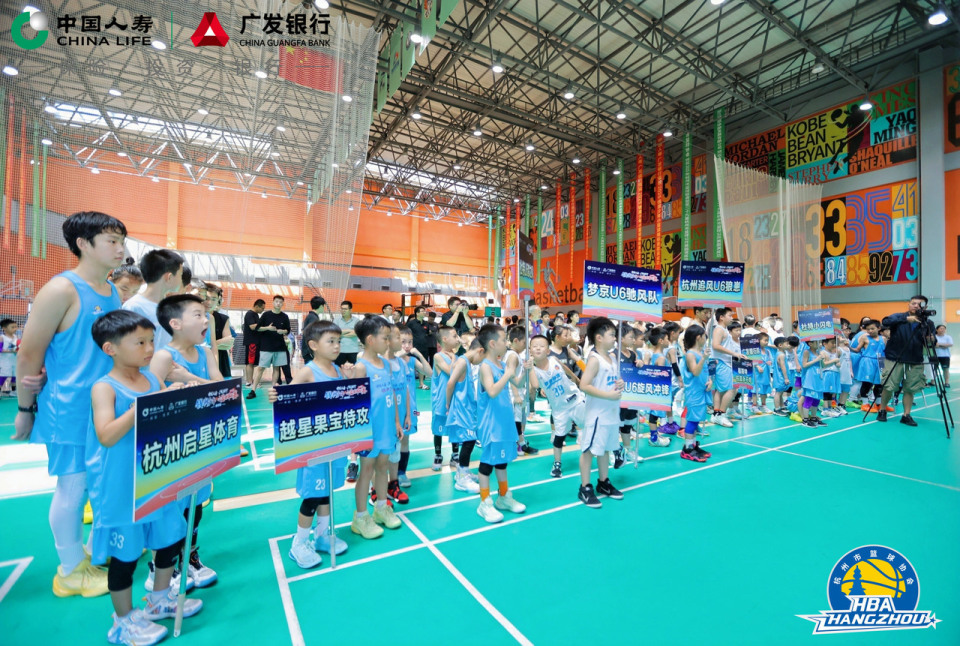 YAkQ, 性赛事不同 YAkQ, 性赛事不同