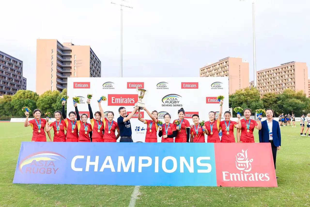 期间, 来到现场的 期间, 来到现场的