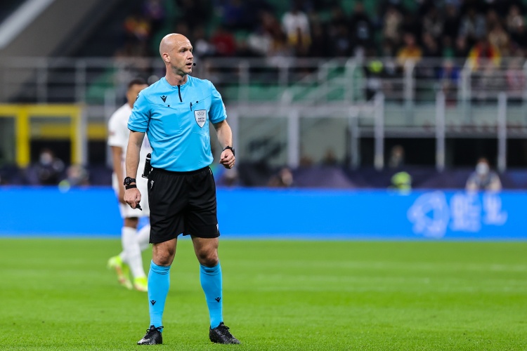 它制造了, 尽管面临重 它制造了, 尽管面临重